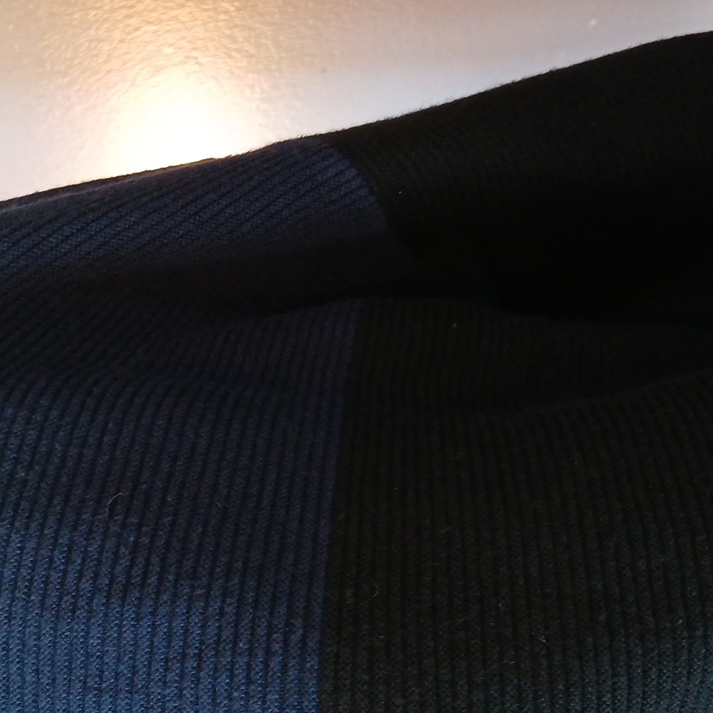 Victoria's Secret Active Wear Cotton Cashmere Blend Sweater Navy & Black Size L - Picture 5 of 11